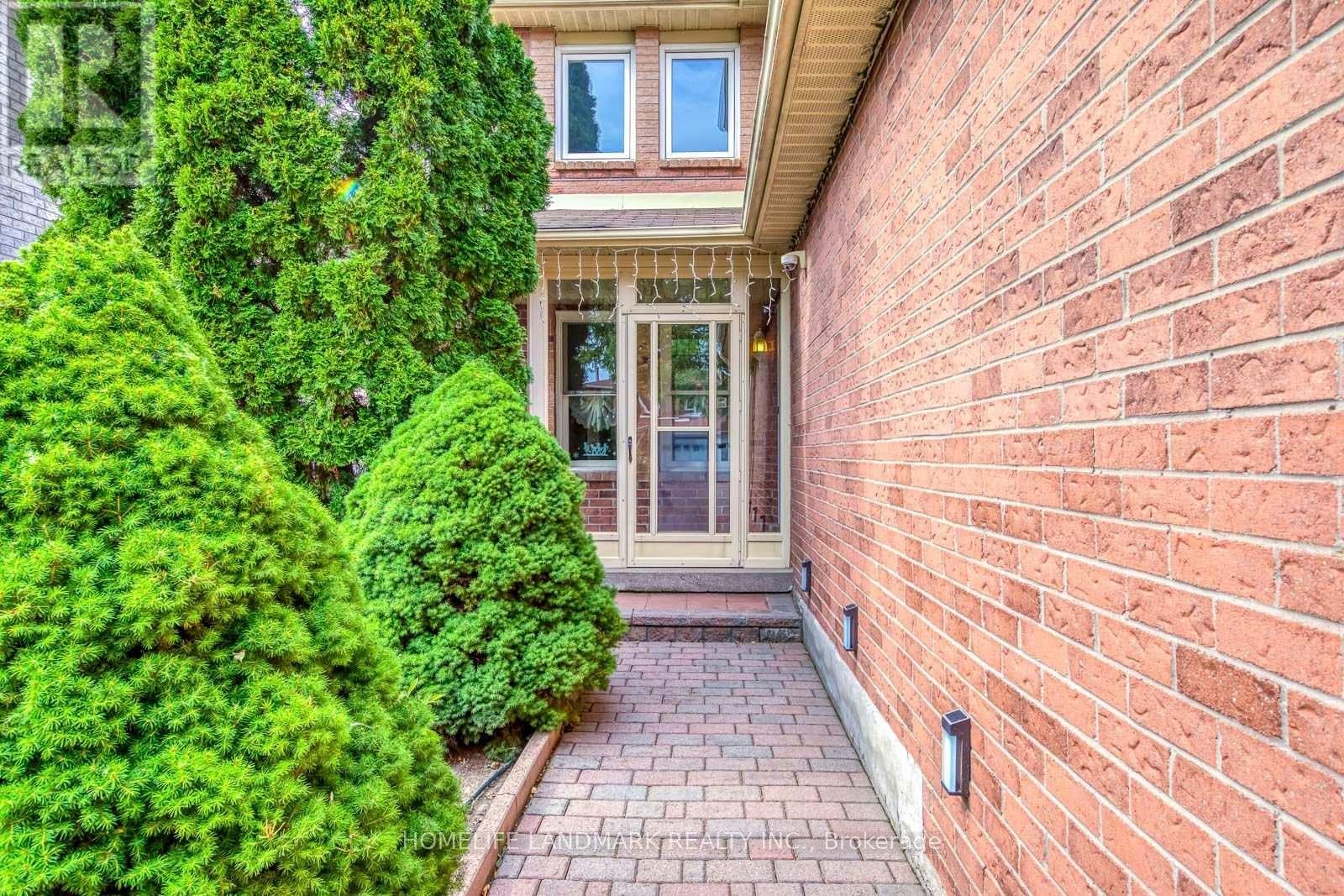 6203 CAMGREEN CIRCLE