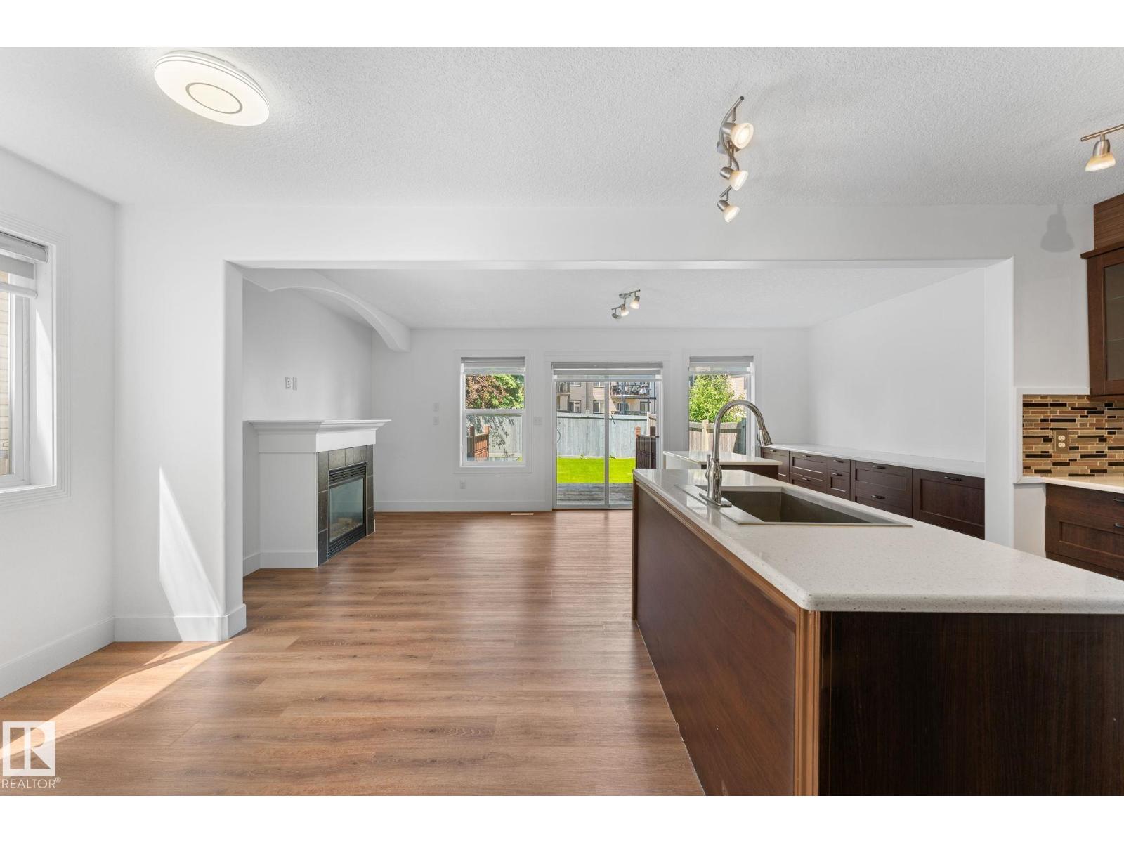 5964 164 AV NW