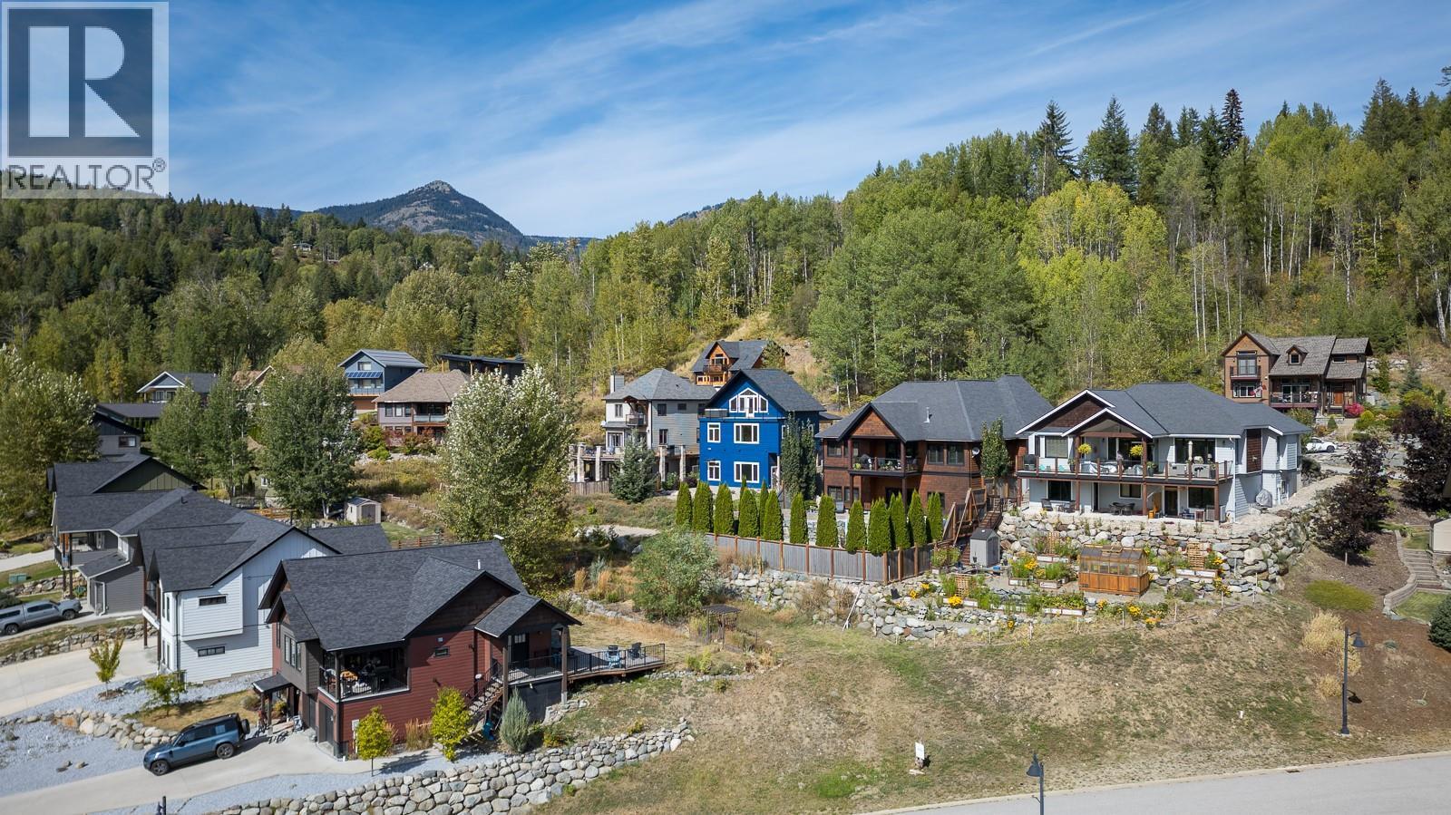 1007 Silvertip Road