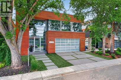31 Windsor Crescent SW Calgary AB T2V 1V5