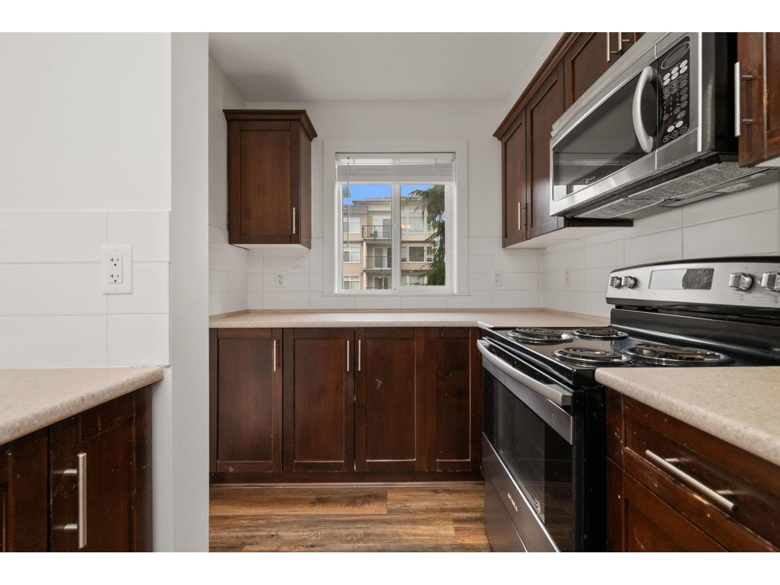 206 46289 YALE ROAD, Chilliwack Proper East