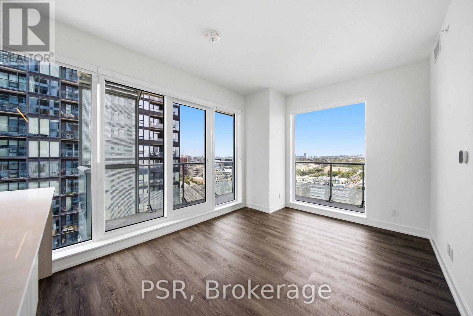 2503 - 70 ORDNANCE STREET