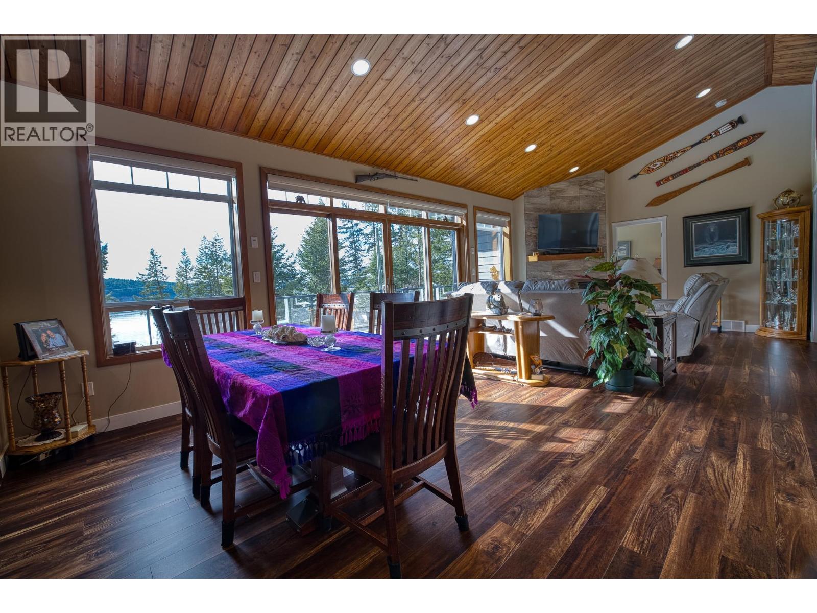 3779 EMERALD CRESCENT
