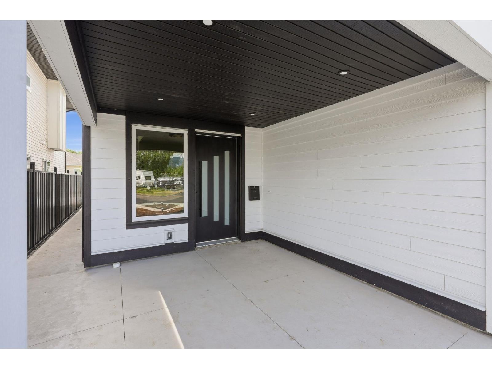 46054 SOUTHLANDS CRESCENT, Chilliwack Proper South
