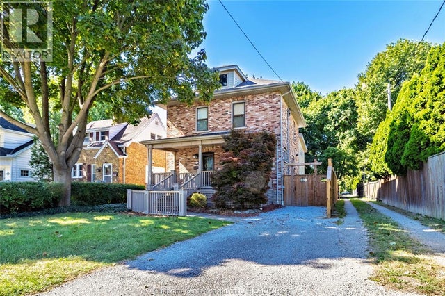 74 ROBERTSON AVENUE