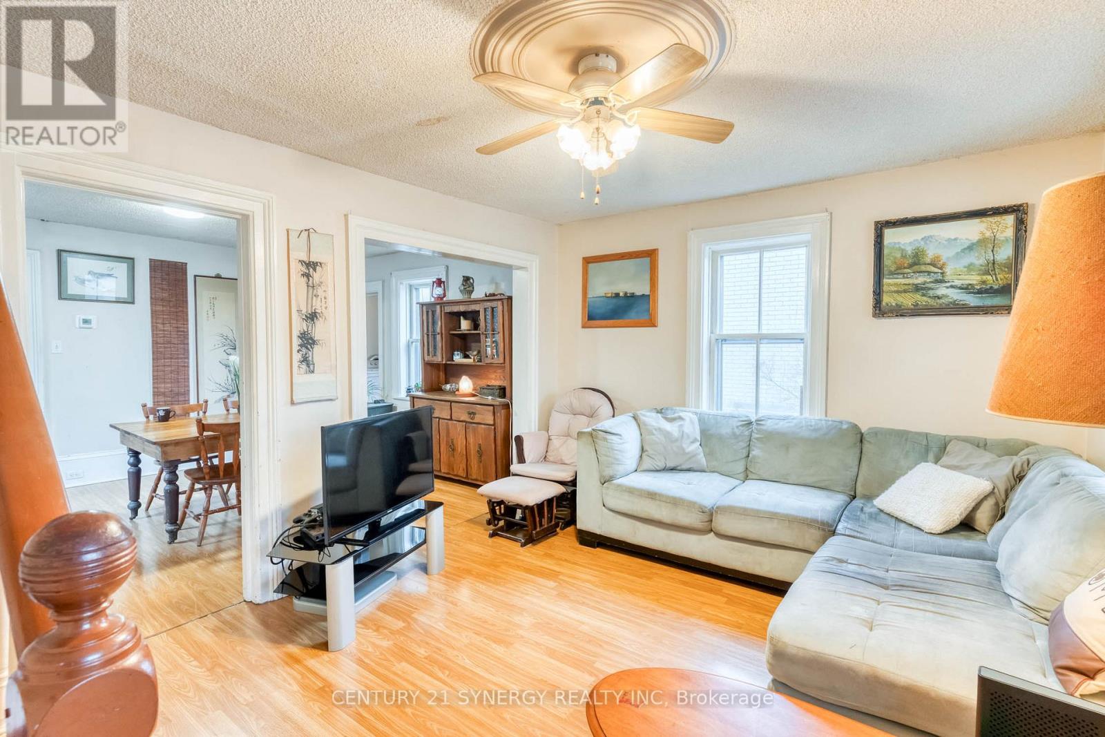108 BECKWITH STREET E