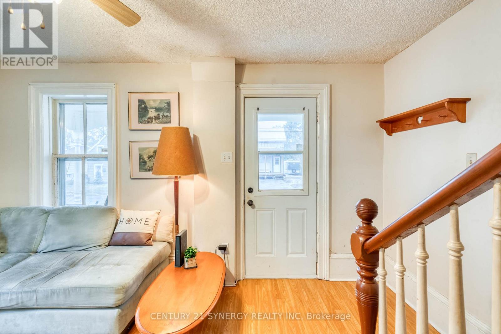 108 BECKWITH STREET E