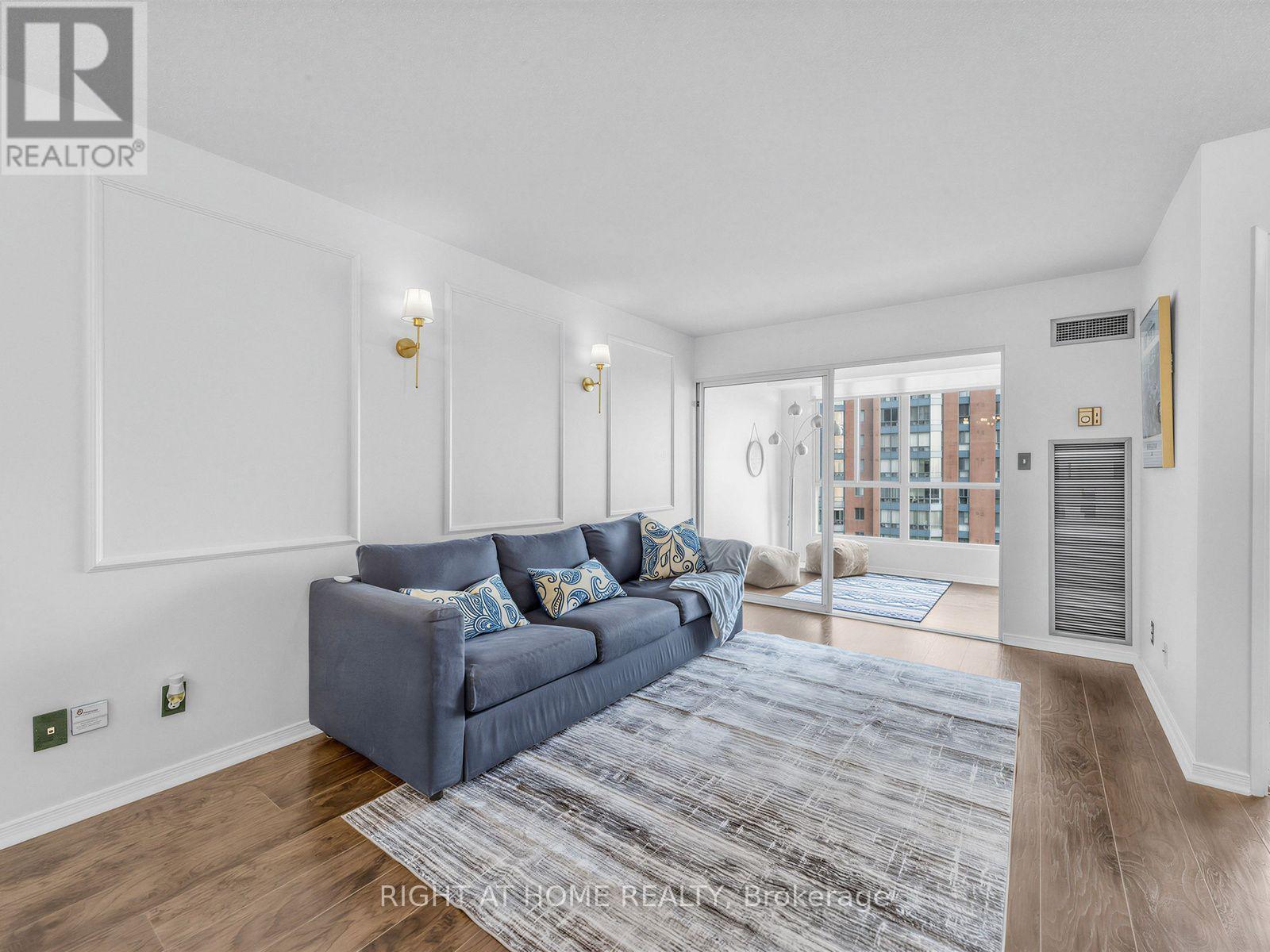 1108 - 145 HILLCREST AVENUE
