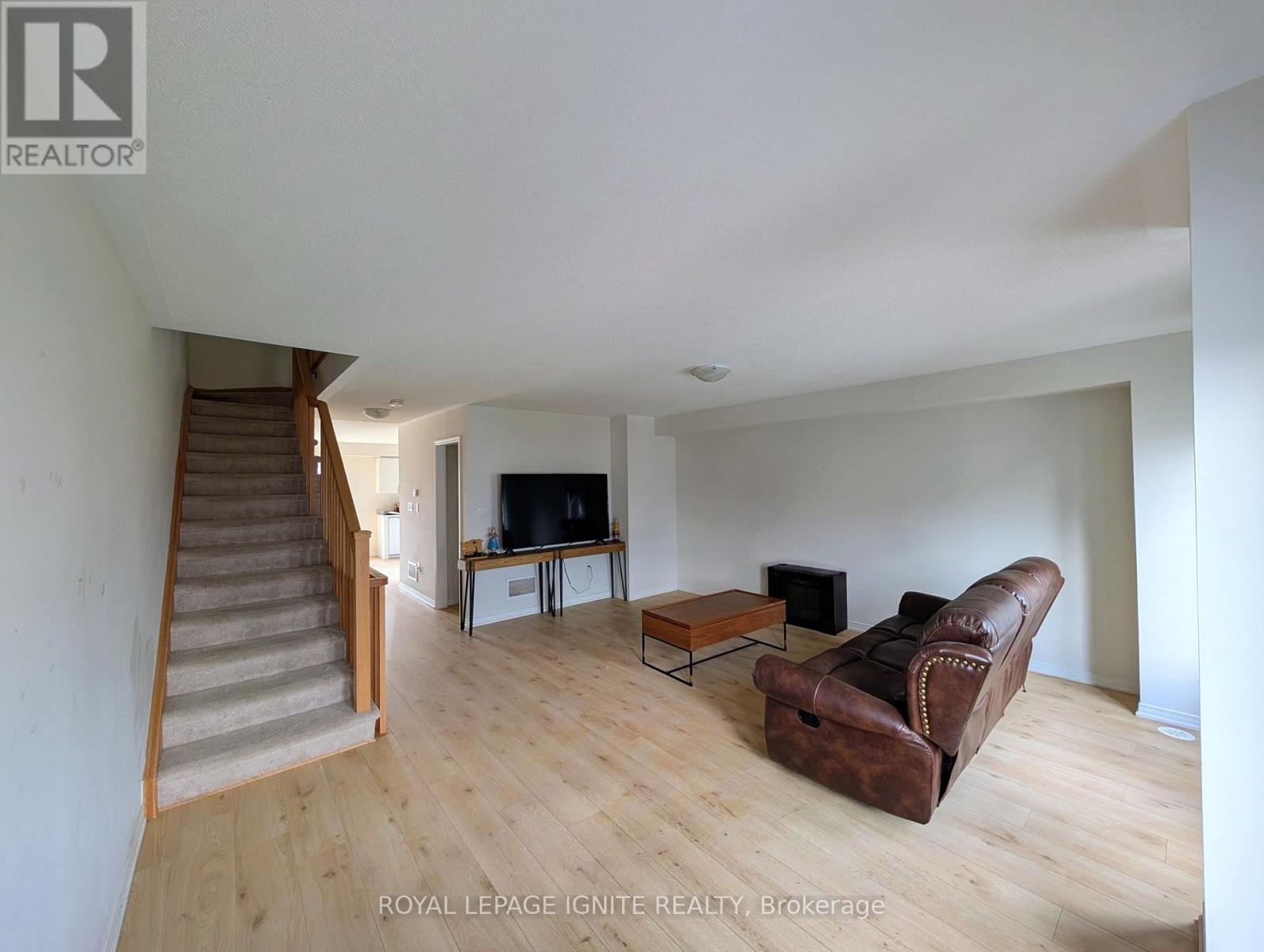 92 JEROME WAY