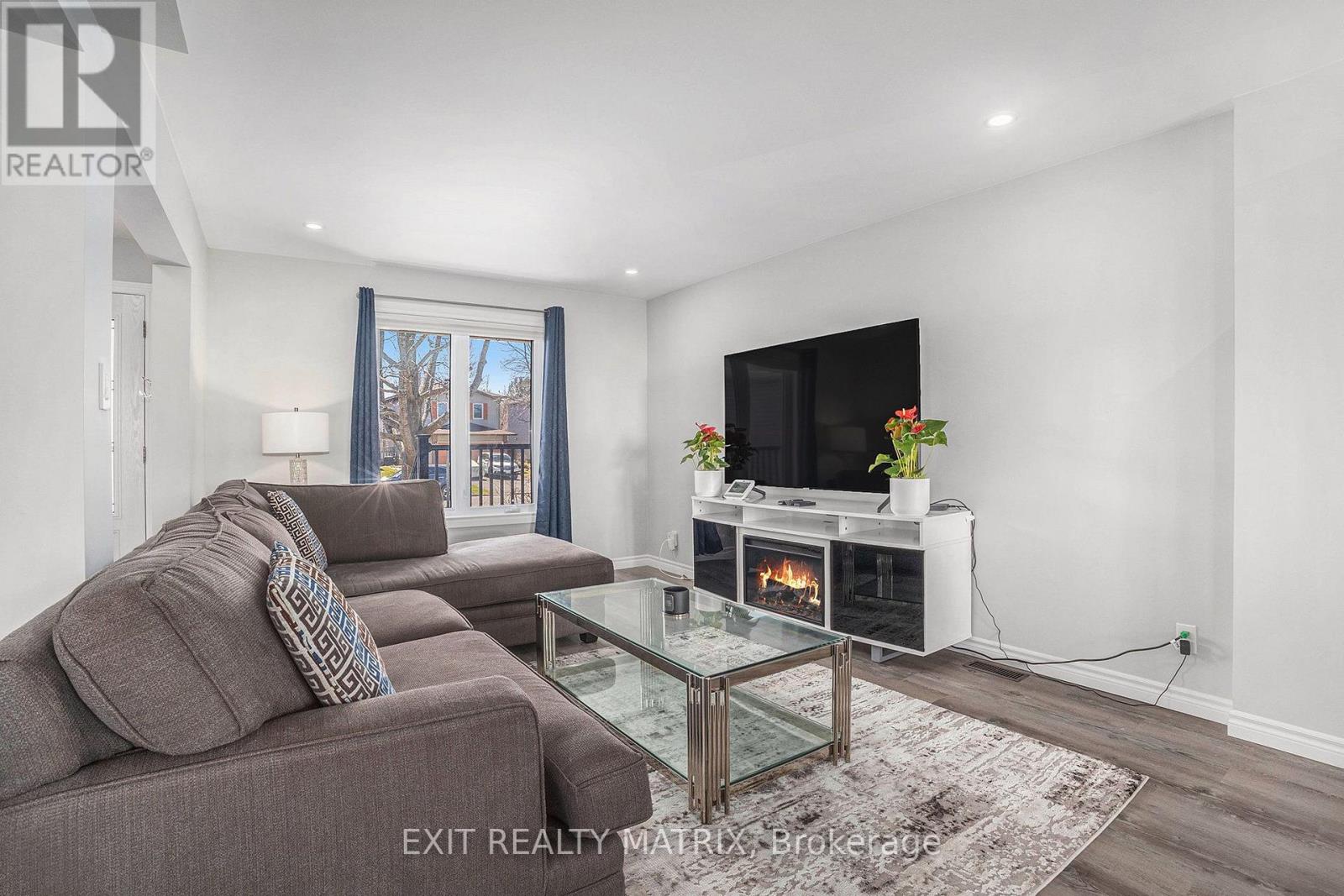 697 LEVAC DRIVE - Photo 4