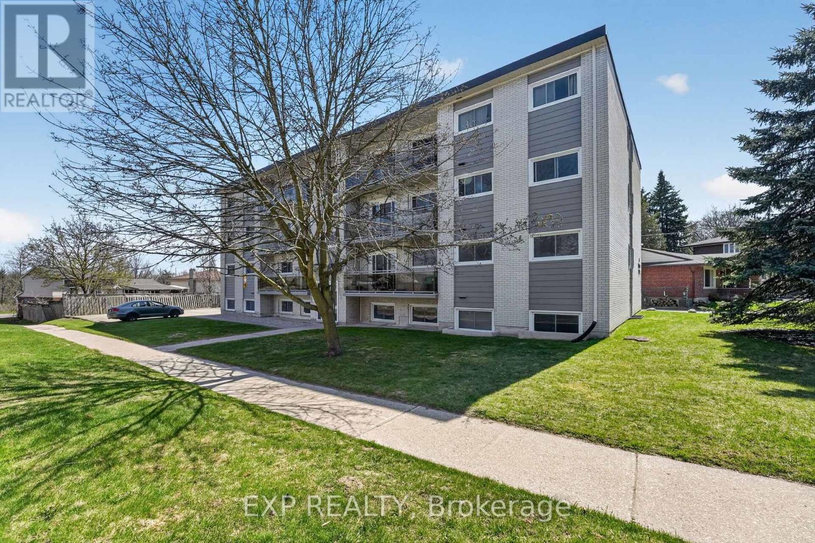 81 KENWOOD DRIVE
