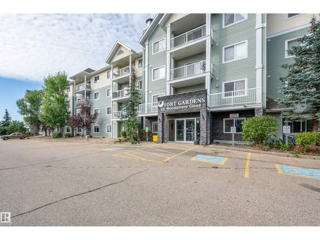 #130 50 WOODSMERE CL, FORT SASKATCHEWAN, AB T8L 4N9 - Image 3226930424.jpeg?d=l