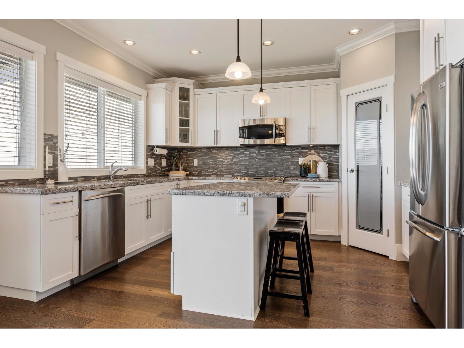 50473 KINGSTON DRIVE, Eastern Hillsides