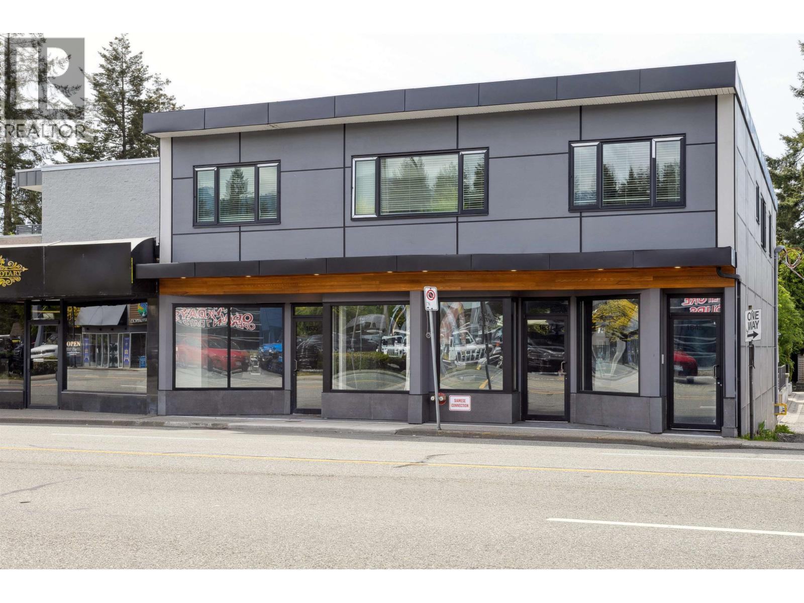 1635 MARINE DRIVE