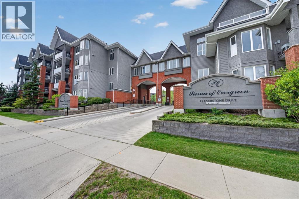 306B, 15 Everstone Drive SW