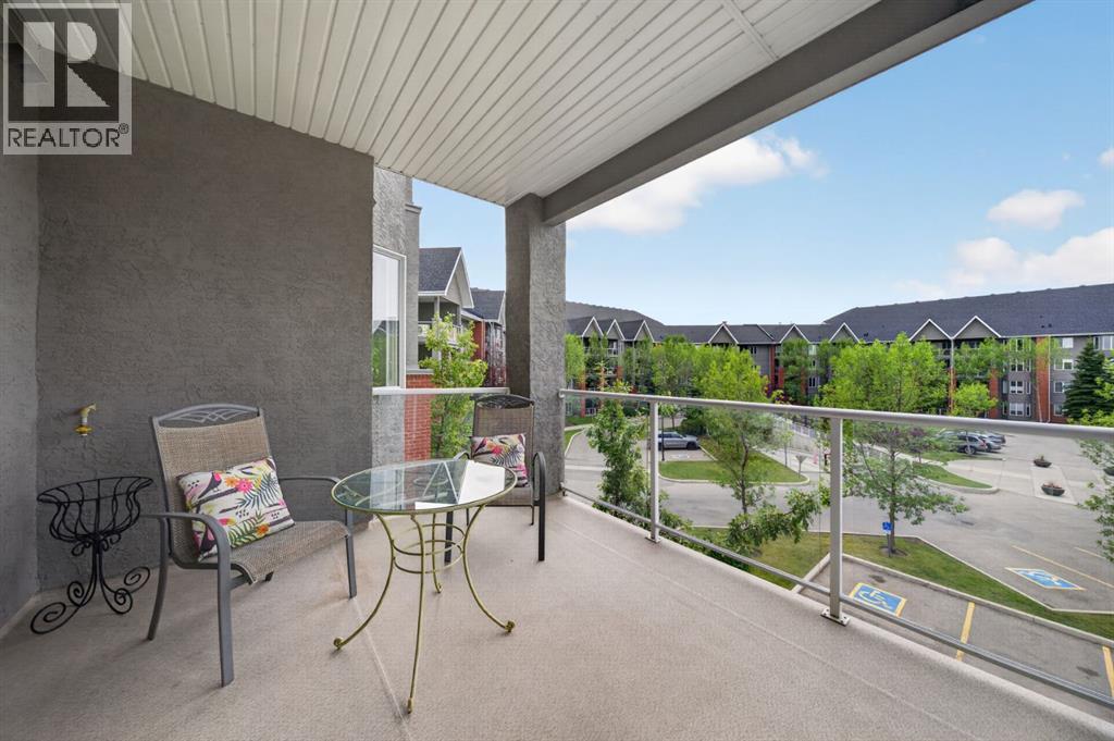 306B, 15 Everstone Drive SW