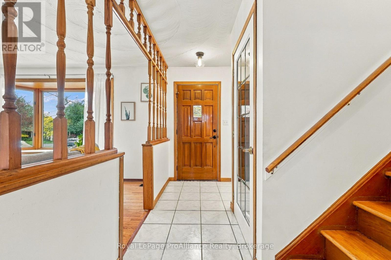 12 THORNCLIFFE DRIVE