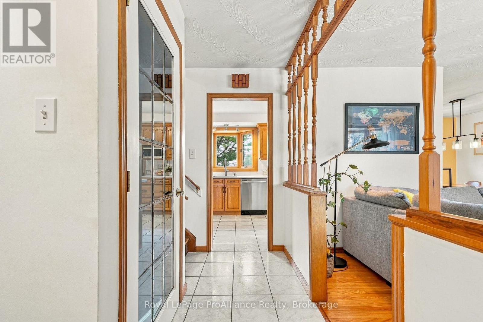 12 THORNCLIFFE DRIVE