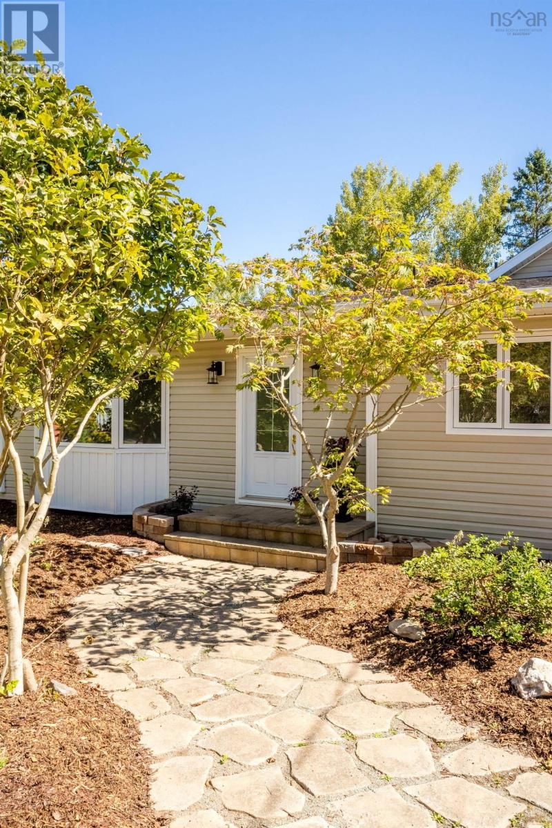 1 Sylvan Drive - Photo 3