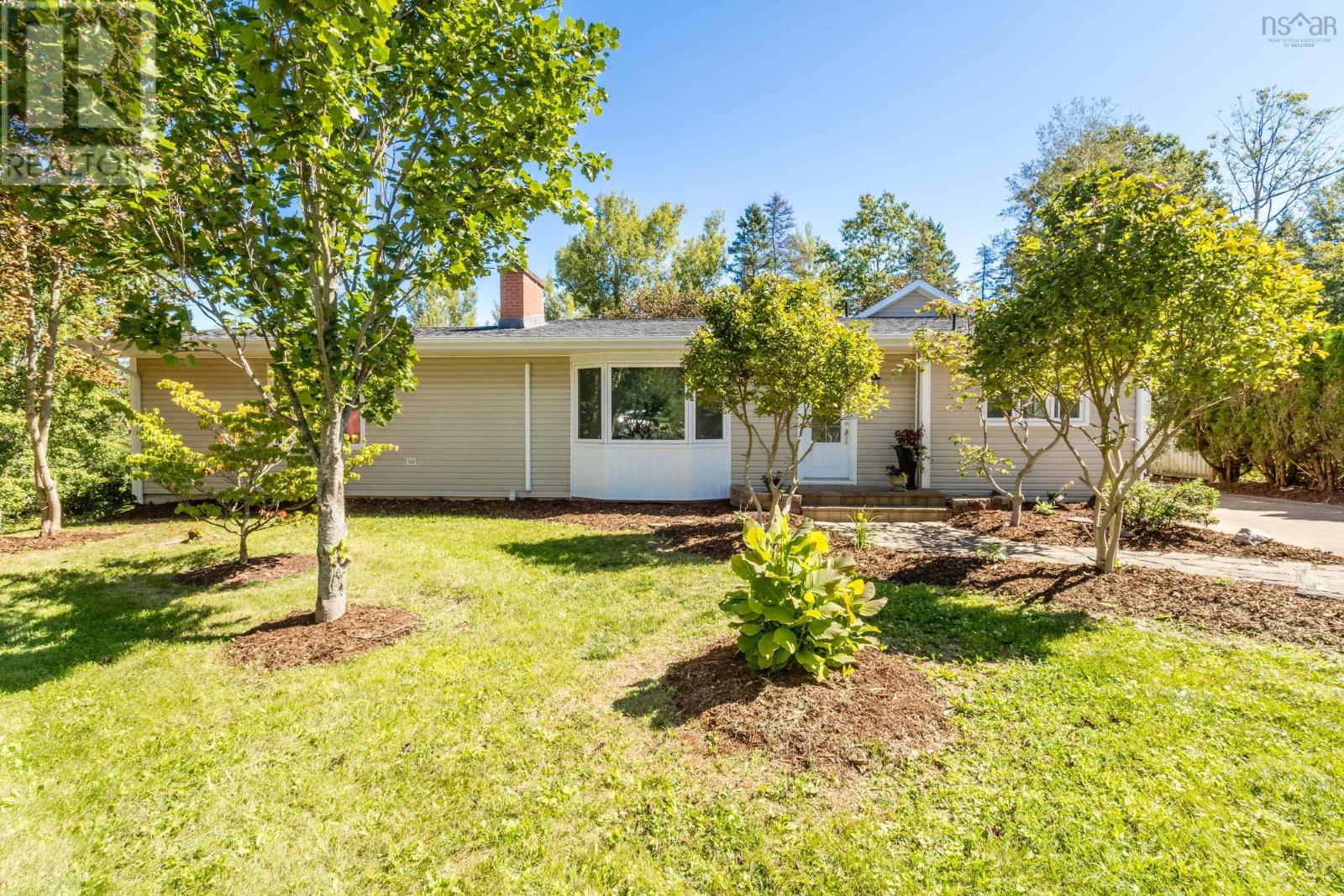 1 Sylvan Drive - Photo 2