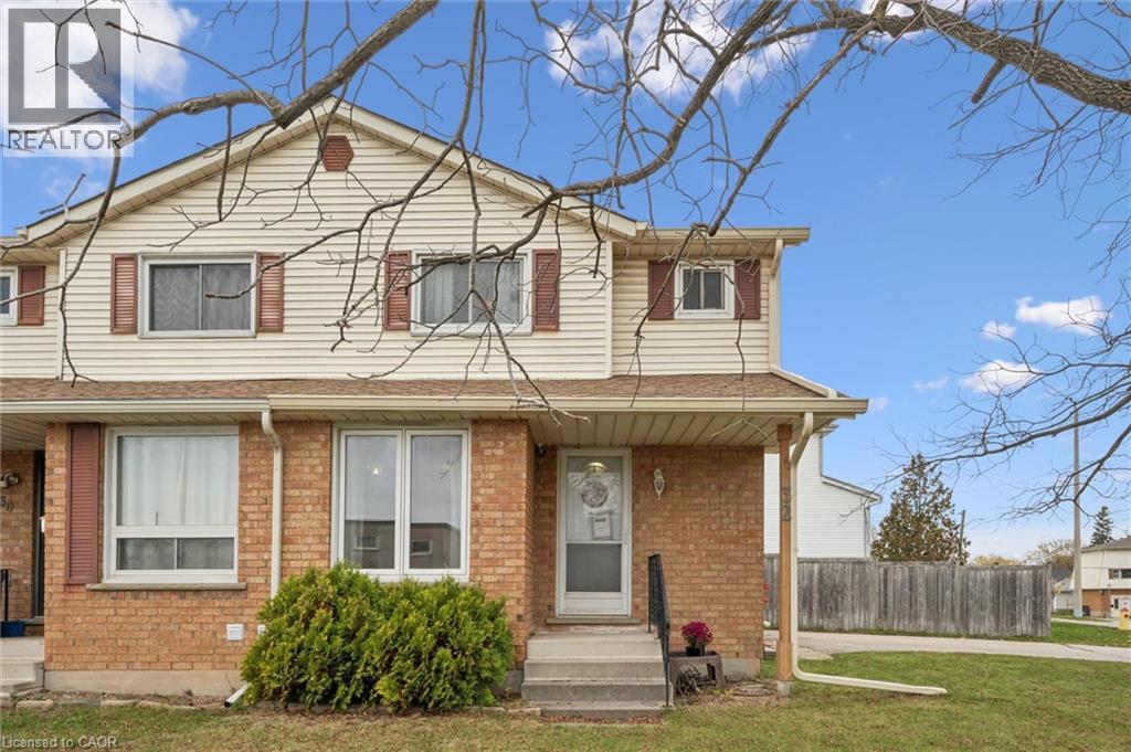 32 JANSEN Avenue