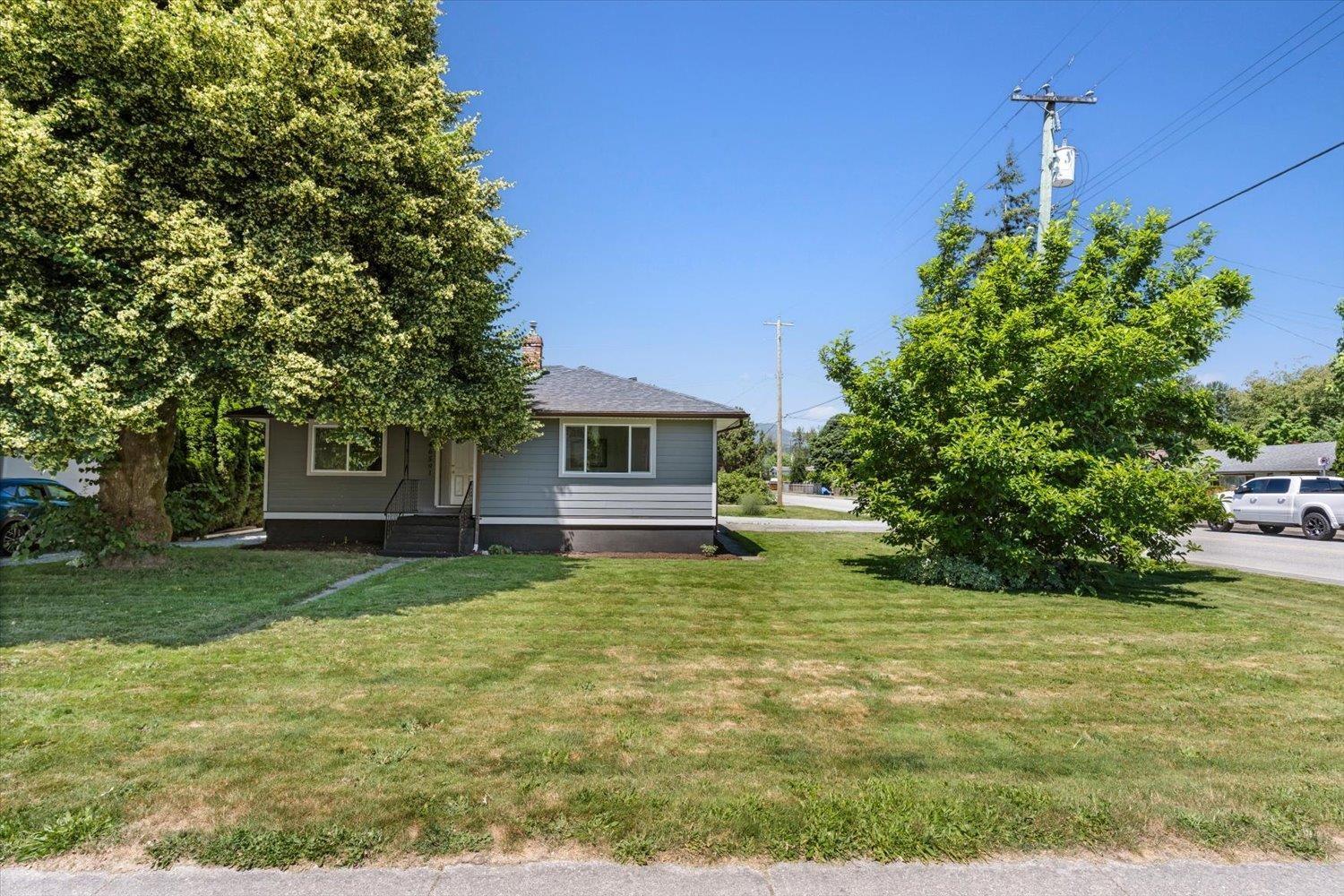 46591 PORTAGE AVENUE, Chilliwack Proper East