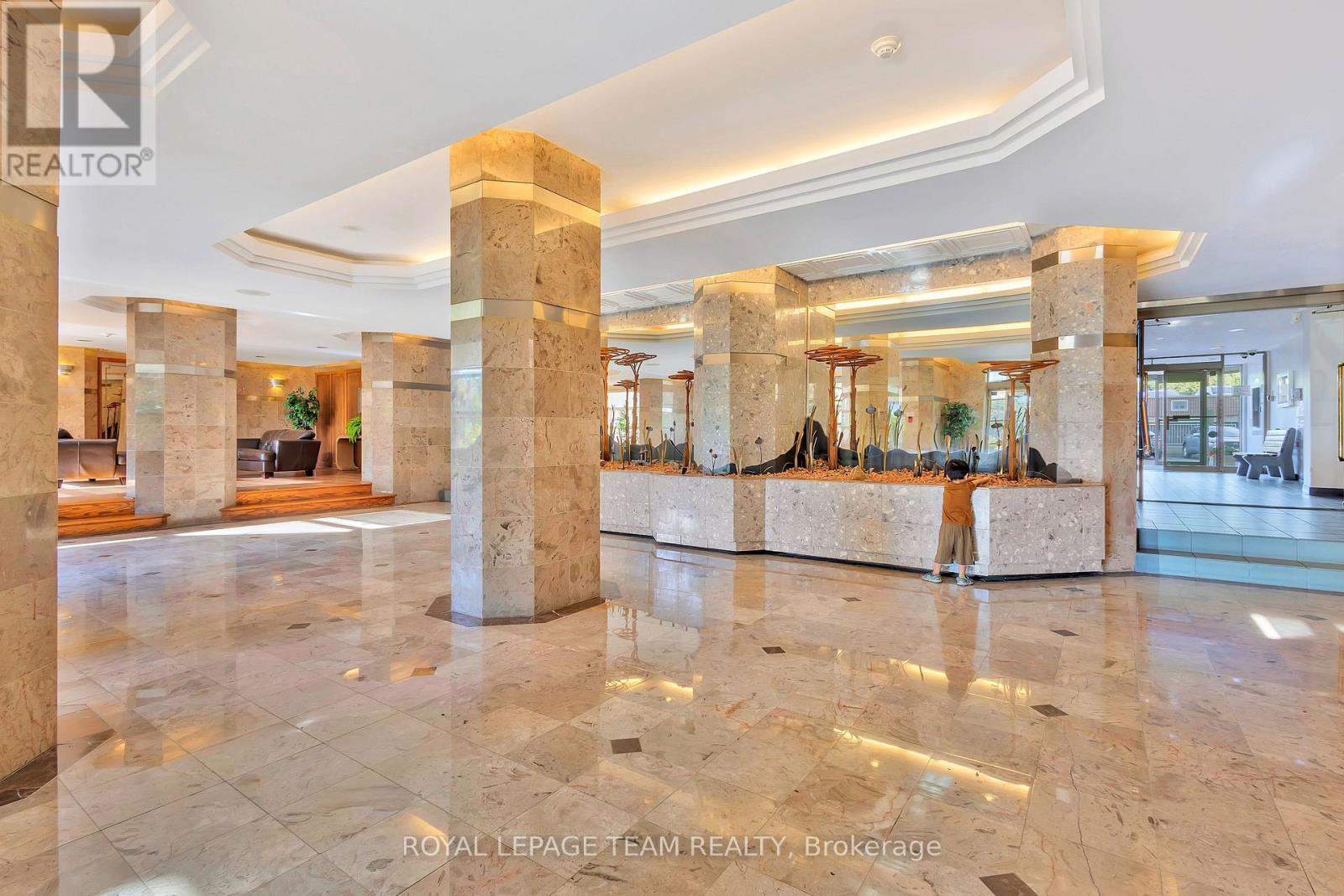 501 - 2759 CAROUSEL CRESCENT