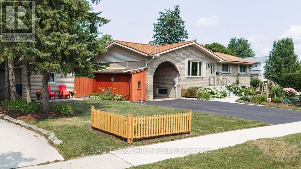 58 KEMP CRESCENT