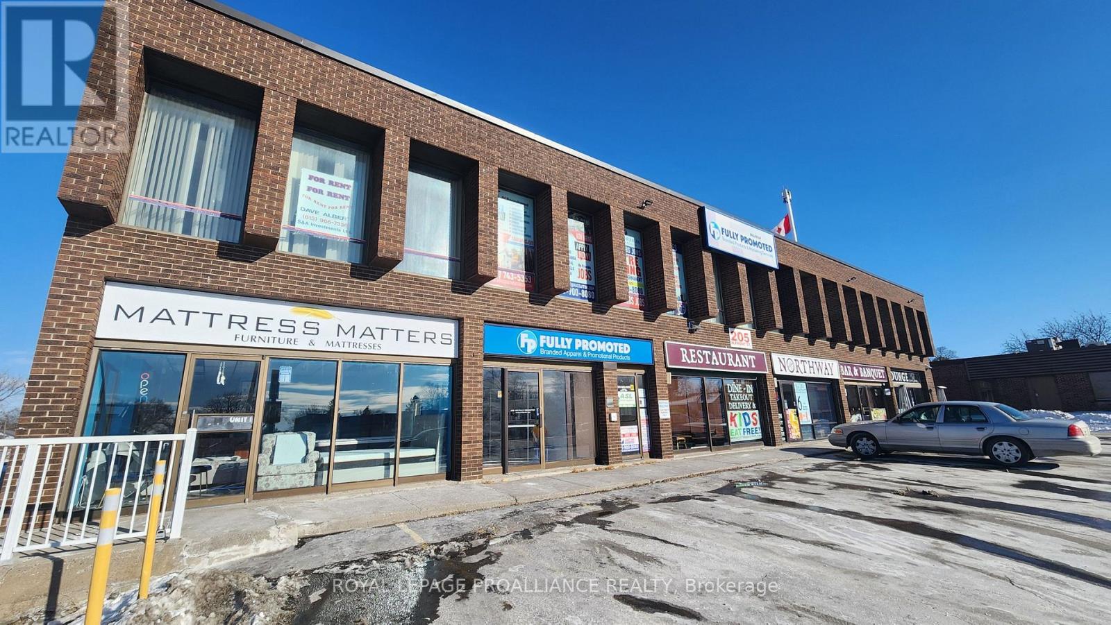 UPPER U3 - 205 NORTH FRONT STREET
