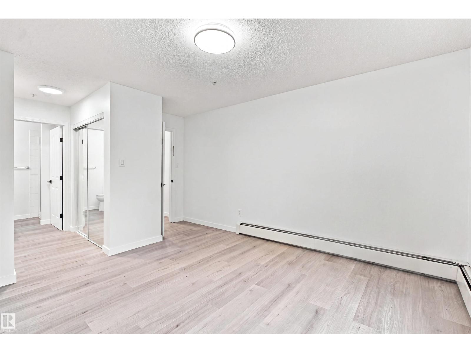 #124 10511 42 AV NW