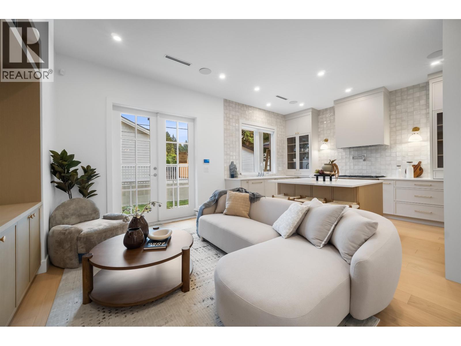 2008 WESTVIEW DRIVE