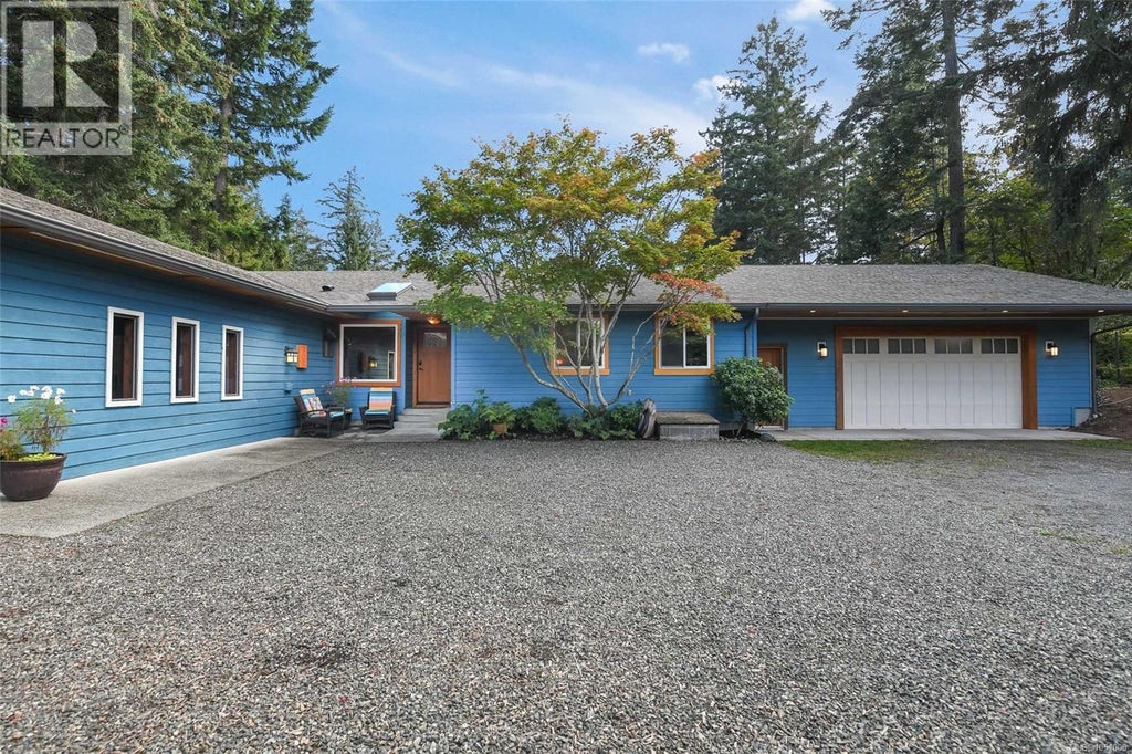 606 COLBY RD, COMOX, BC V9M 4H8 - Image 670353638.jpeg?d=l