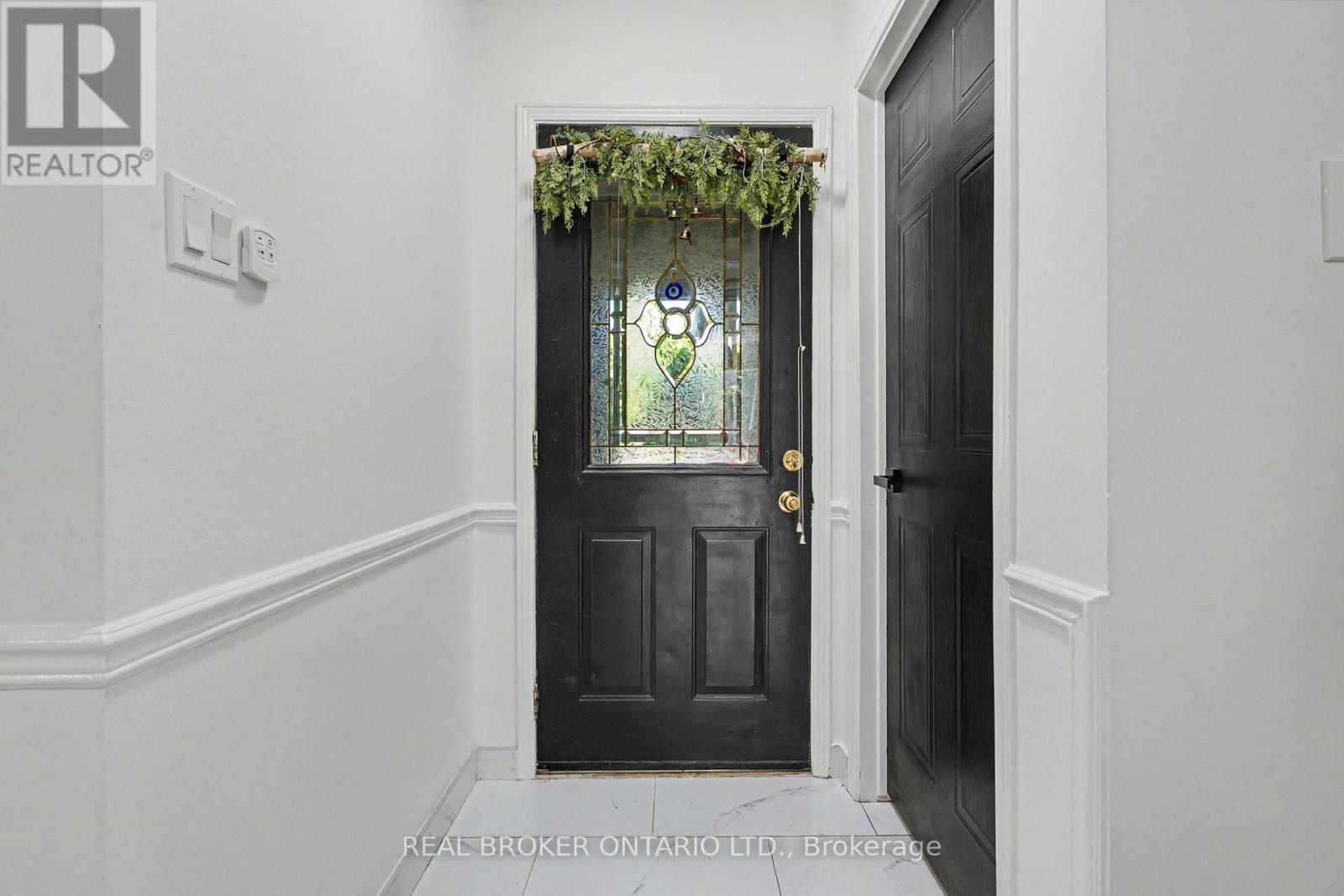 3260 WOODCROFT CRESCENT