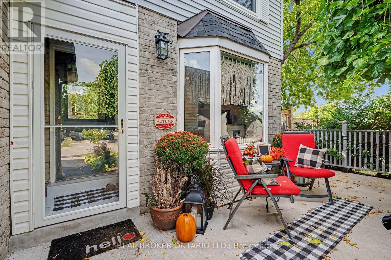 3260 WOODCROFT CRESCENT