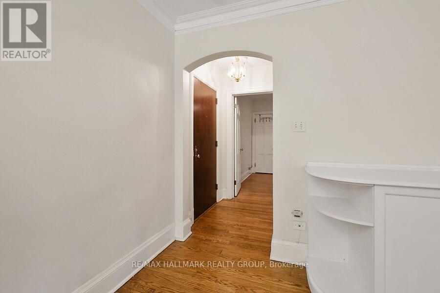 2C - 260 METCALFE STREET