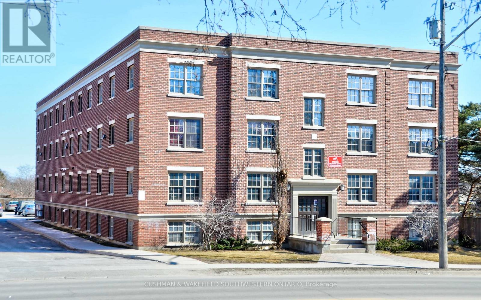 359-363 DUCKWORTH STREET