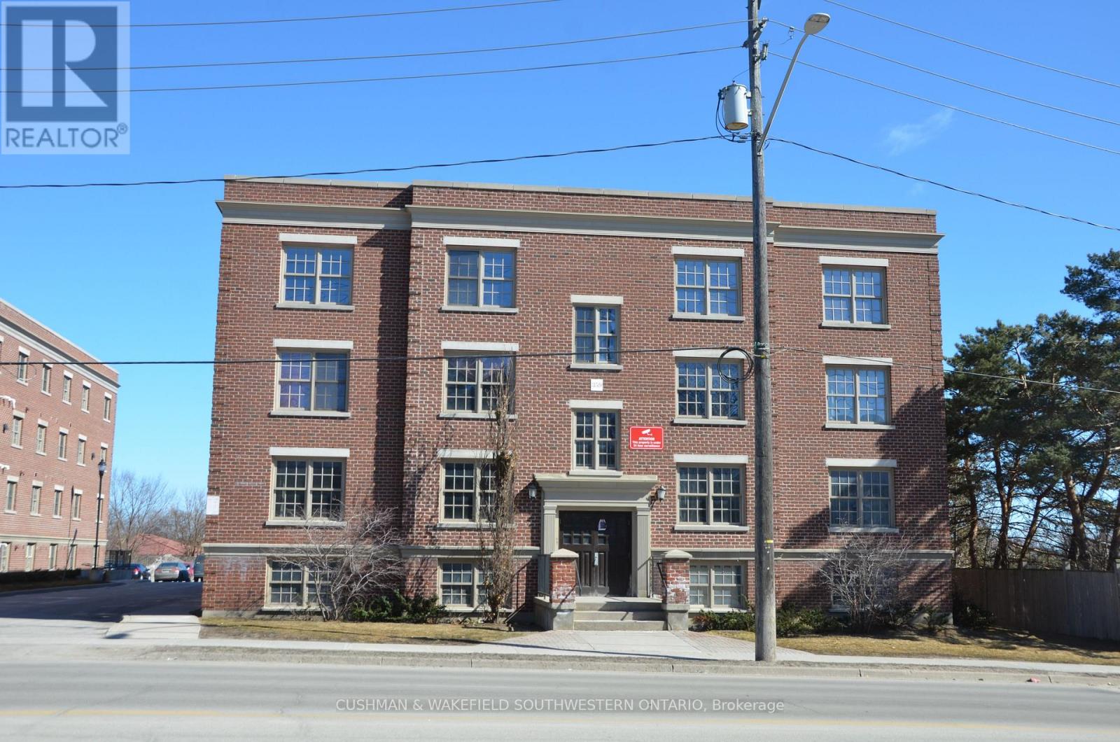 359-363 DUCKWORTH STREET