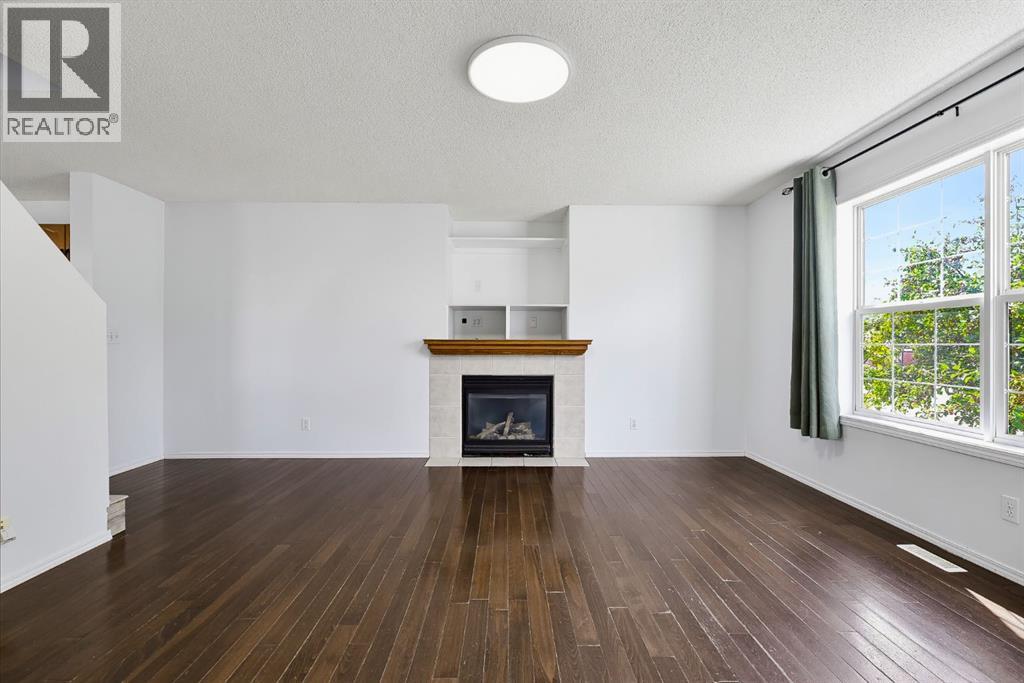 15 Coventry Link NE