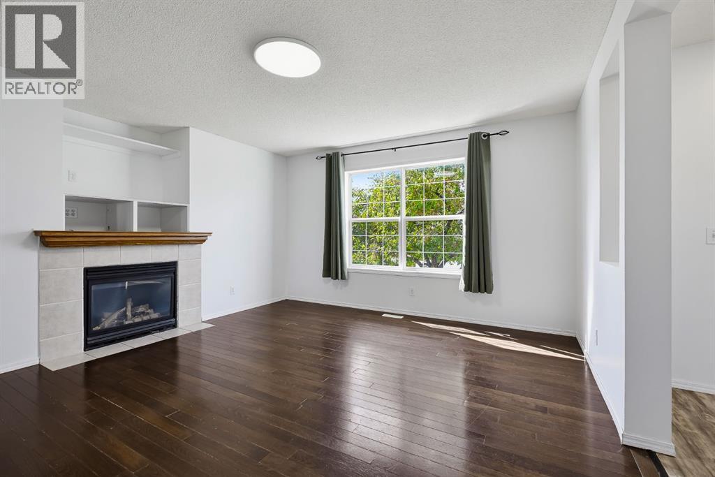 15 Coventry Link NE
