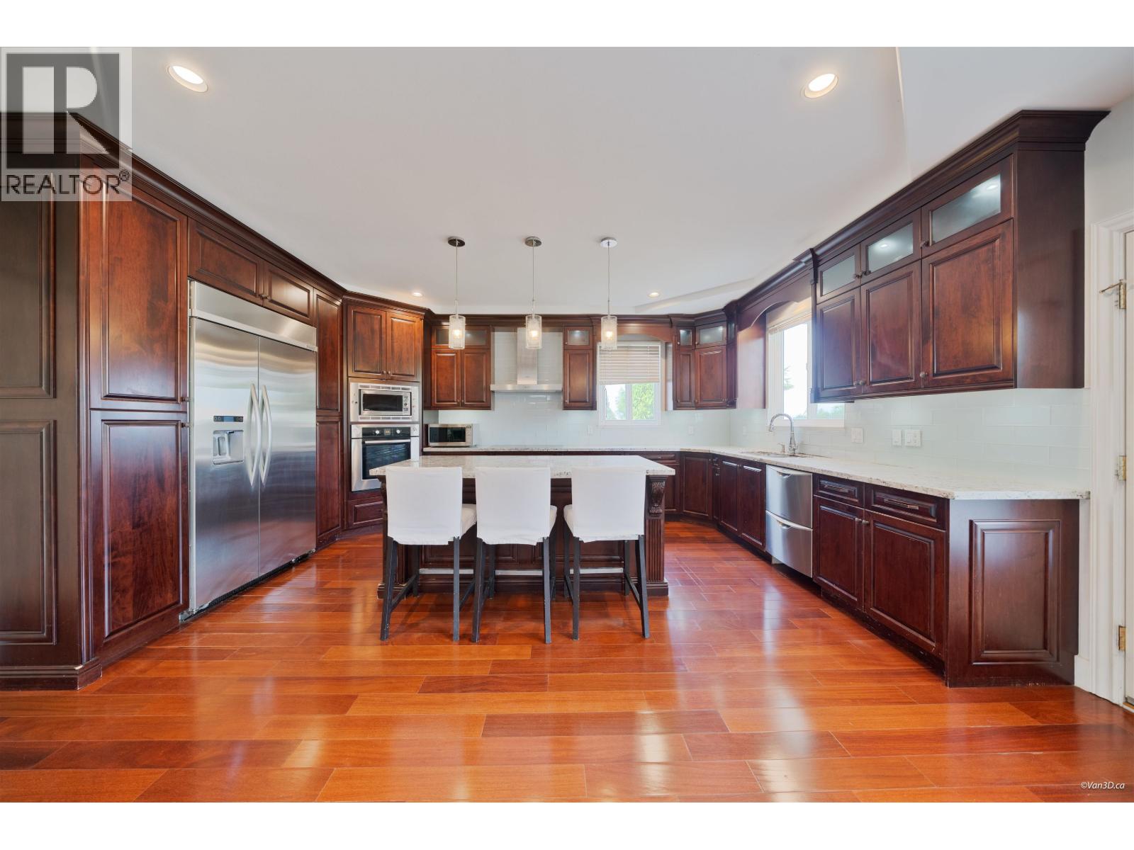 7157 RIDGEVIEW DRIVE