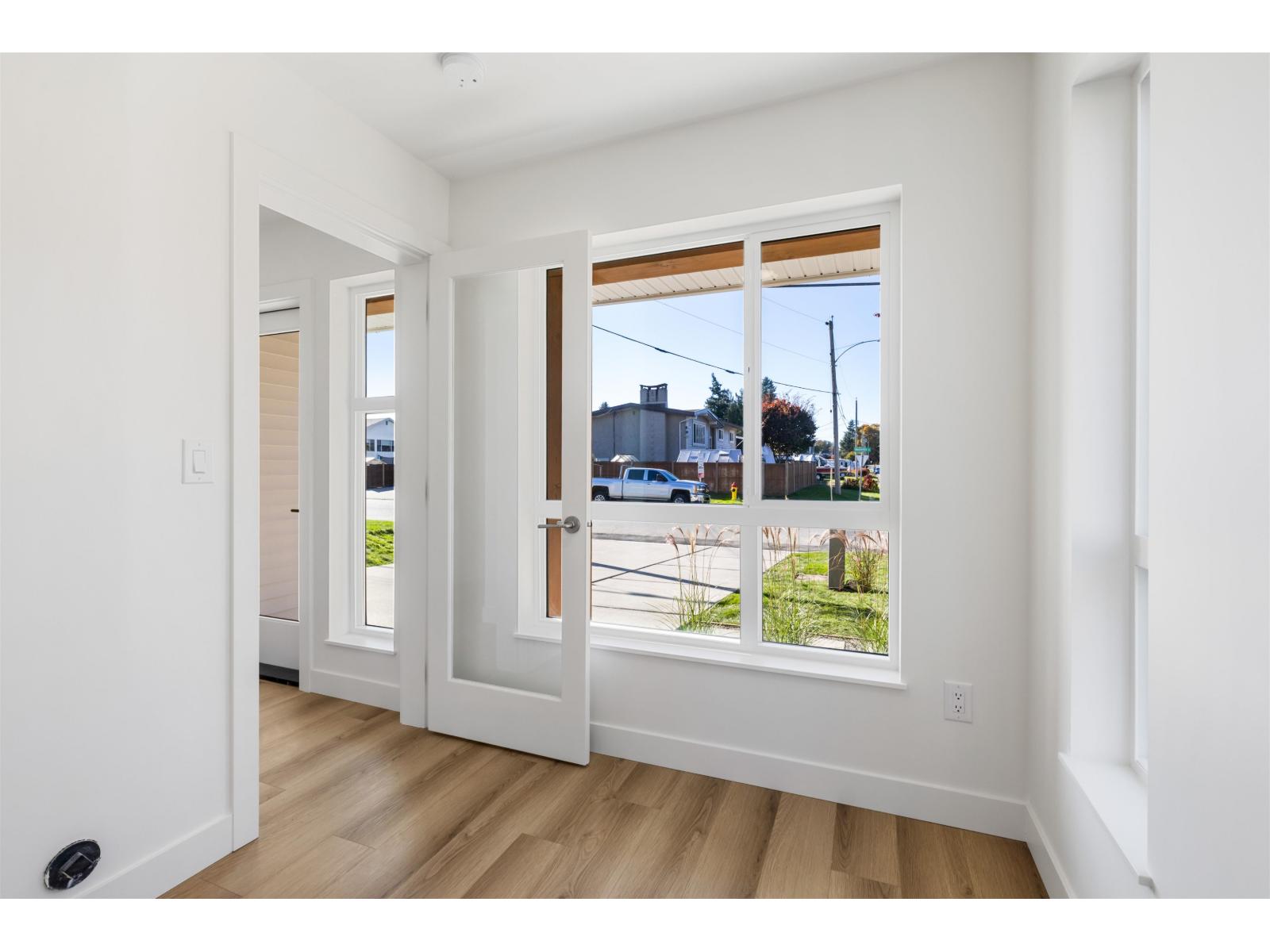 10176 BONAVISTA STREET, Fairfield Island