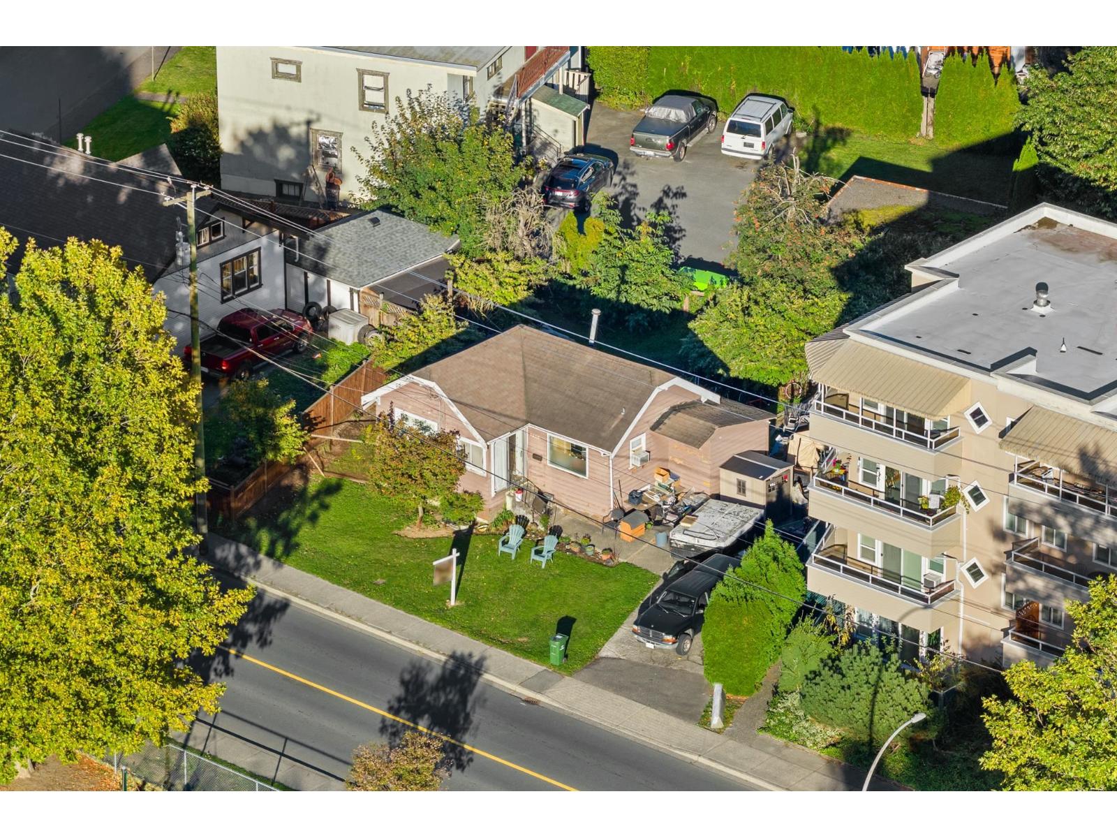 9430 YOUNG ROAD, Chilliwack Proper East