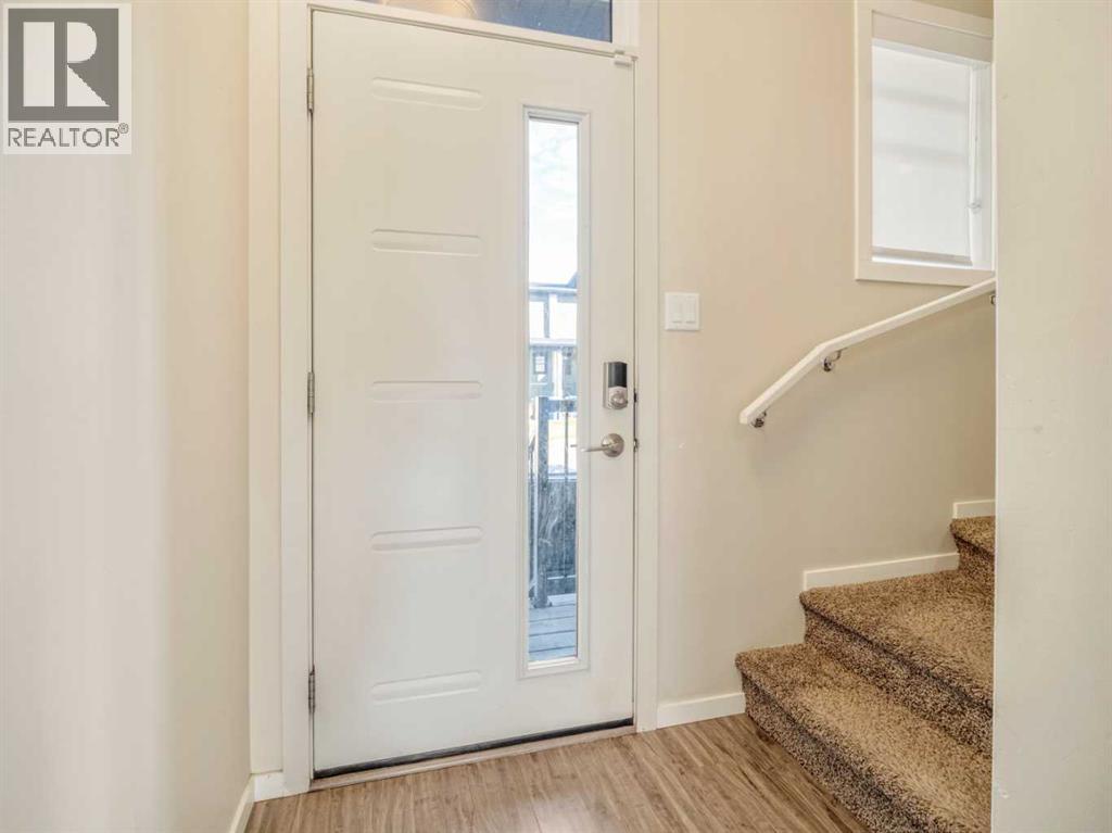 4, 450 Highlands Boulevard W