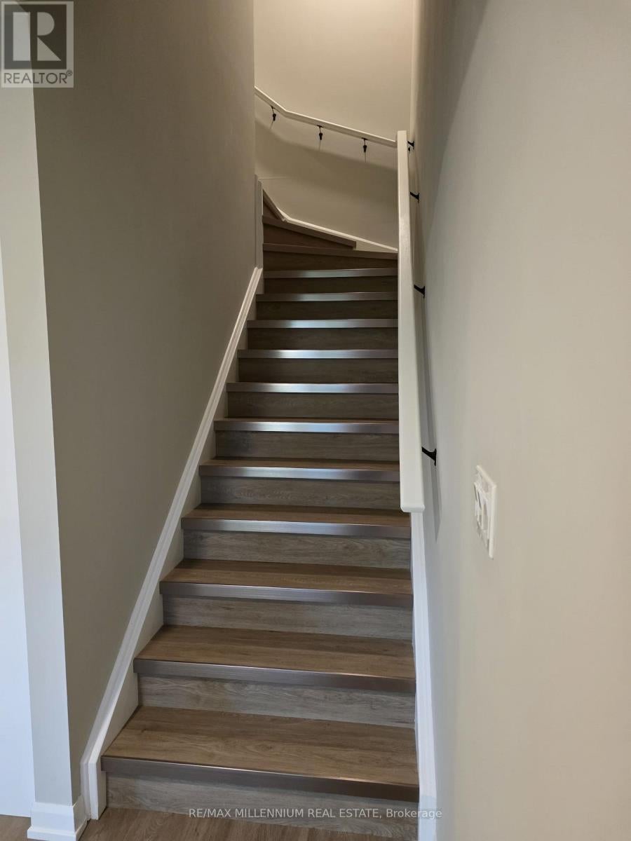 320 - 708 WOOLWICH STREET
