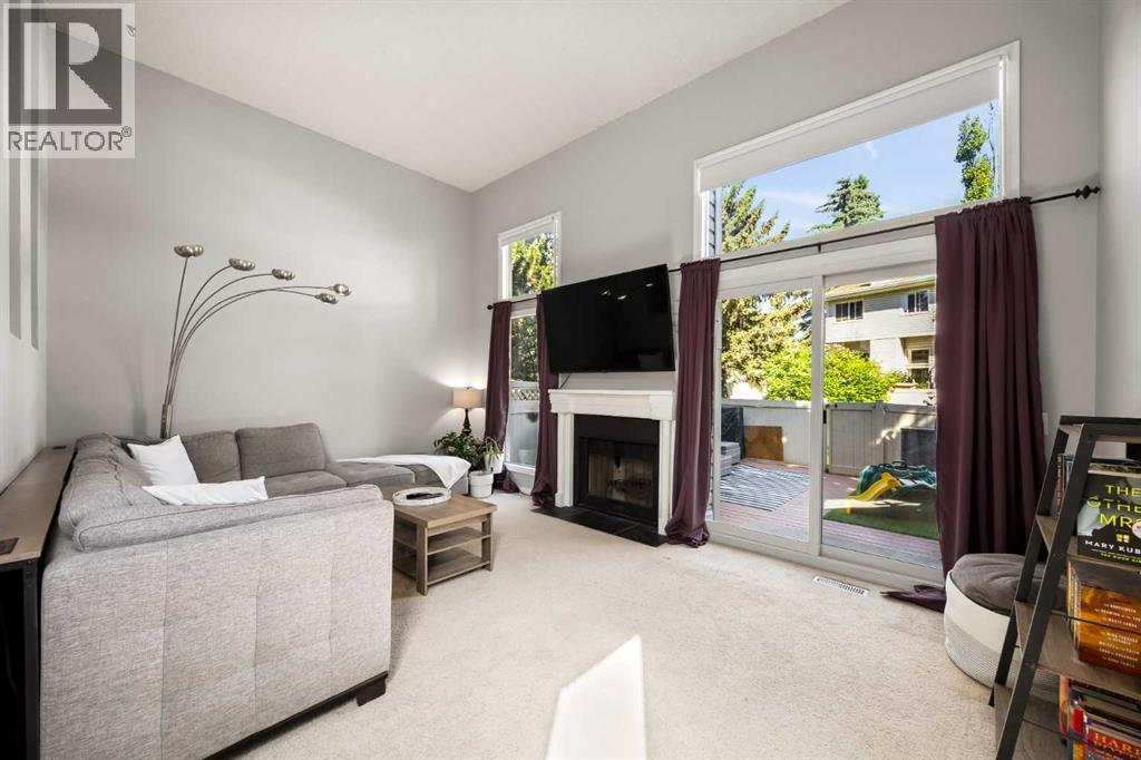 723 Queenston Terrace SE
