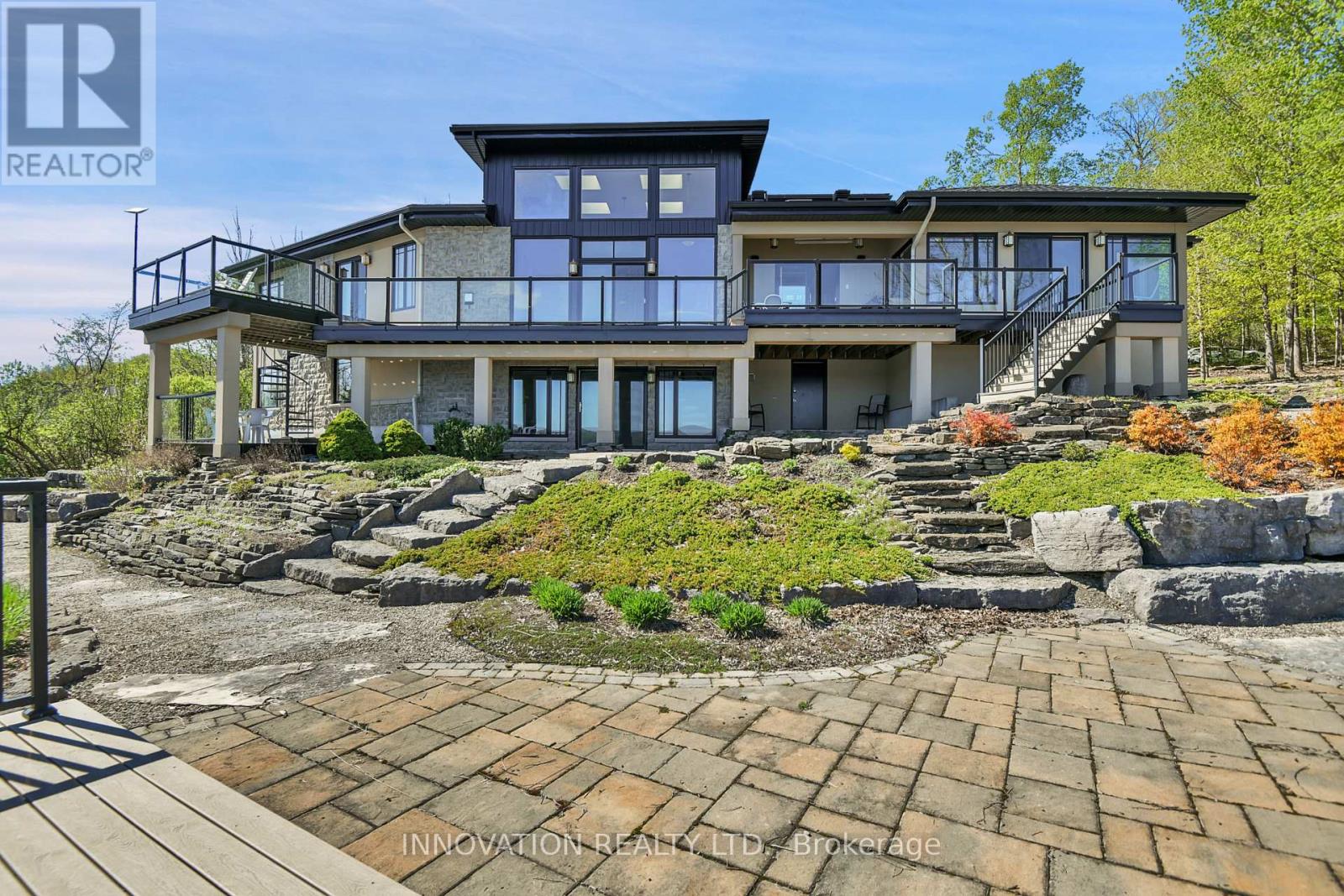 325 BERRY SIDE ROAD