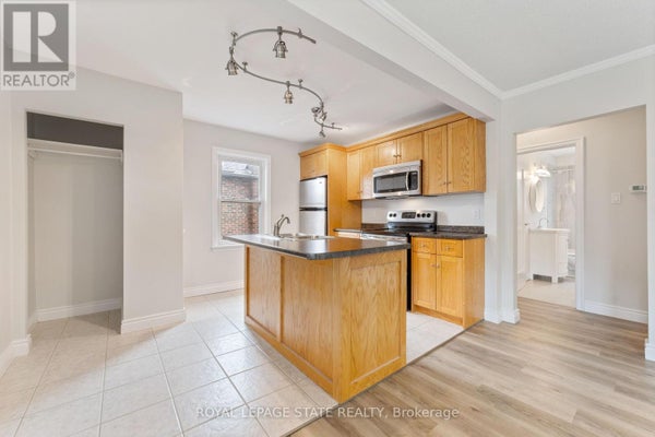 65 E 11 St, Hamilton (Inch Park), ON 5