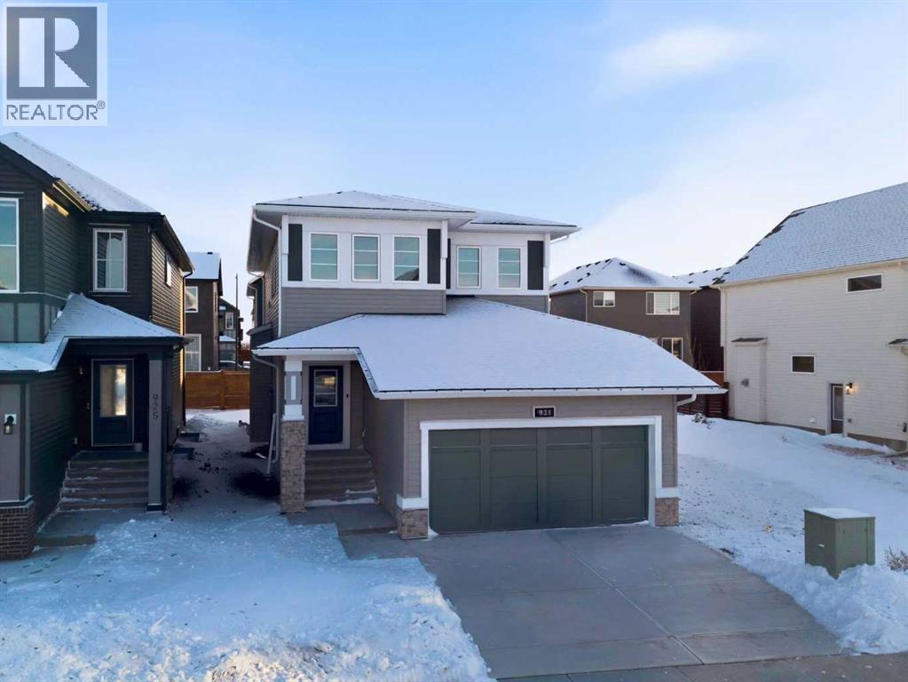 921 Chinook Winds Meadow SW
