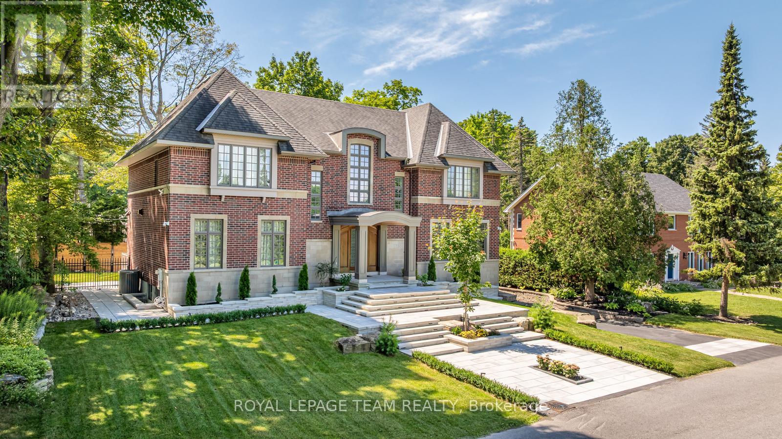 250 SANDRIDGE ROAD
