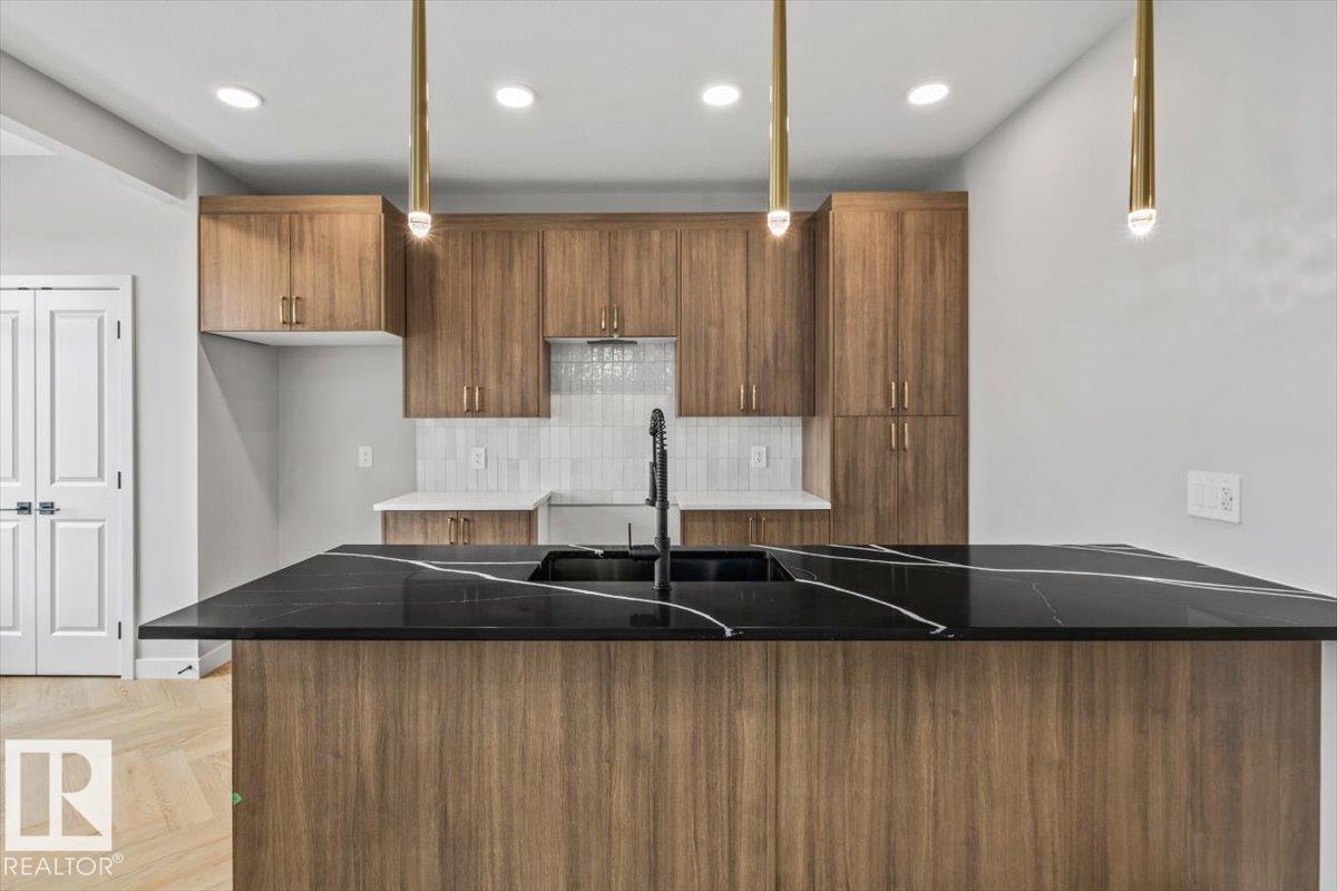 54 Cessy ST SE